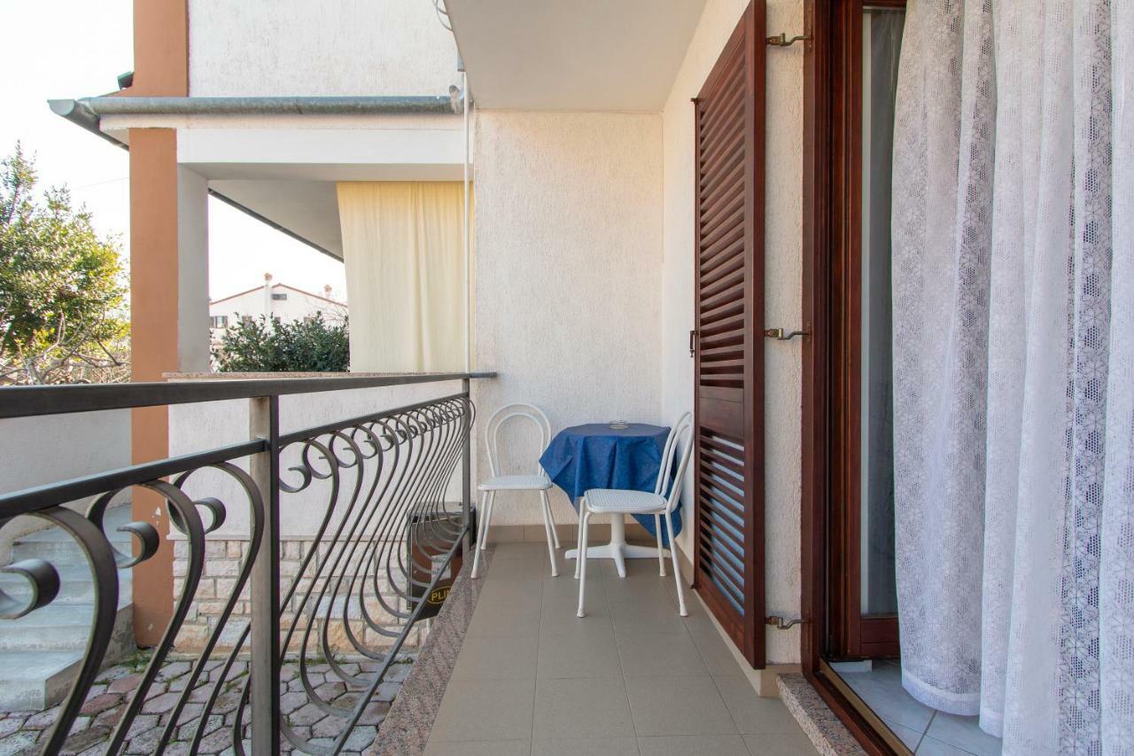 Irena'S Place A1 Rovigno Esterno foto