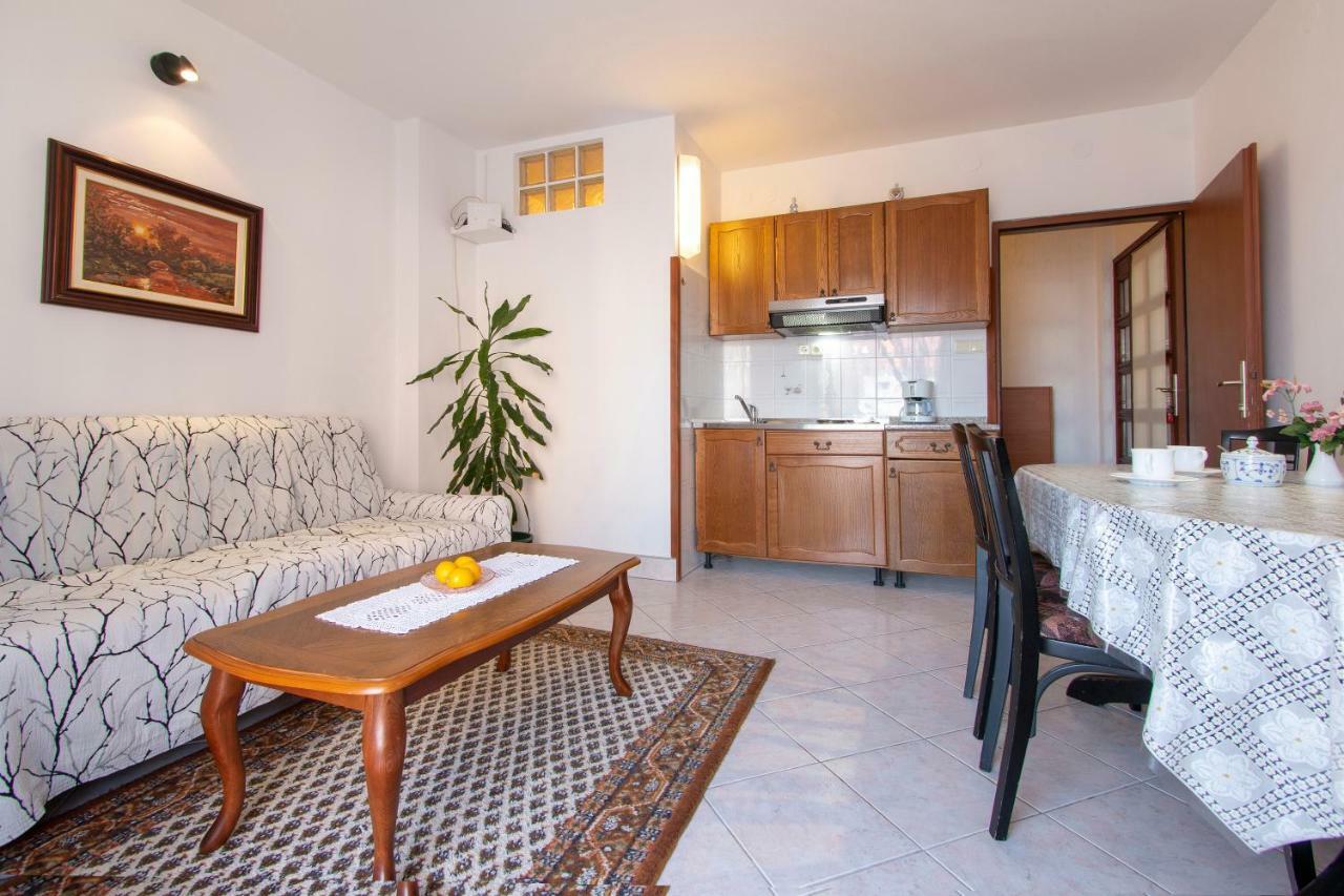 Irena'S Place A1 Rovigno Esterno foto